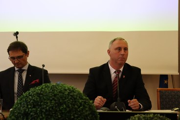 Za nami uroczysta sesja Rady Miejskiej w Wieluniu. Było wiele podziękowań za wspólną pracę na rzecz samorządu